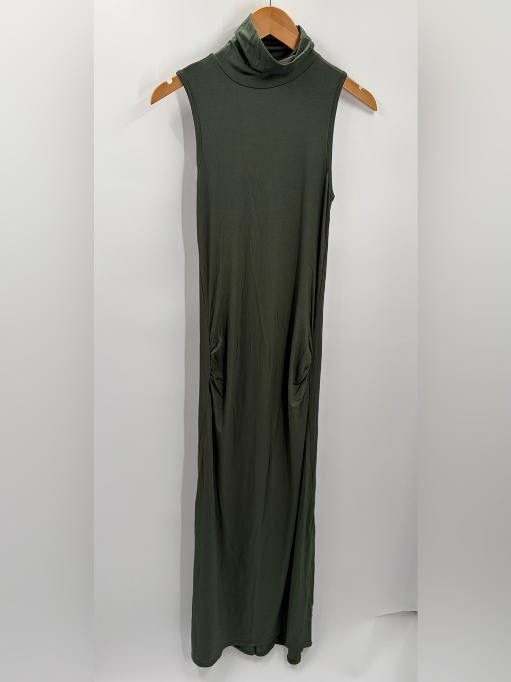 Go Couture | Olive | Maxi Turtleneck‎ Sleeveless Dress